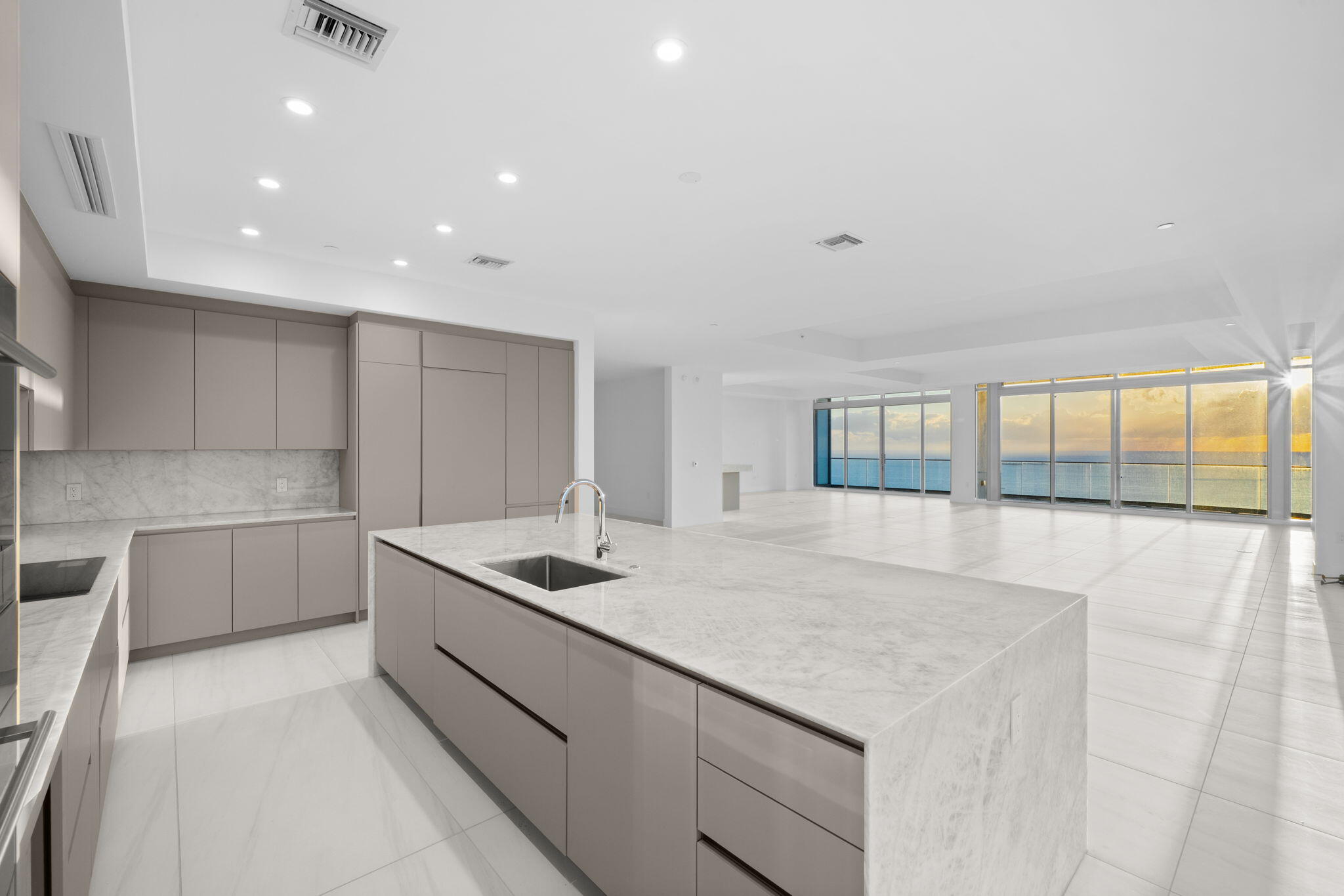 Selene Oceanfront Residences - Residential