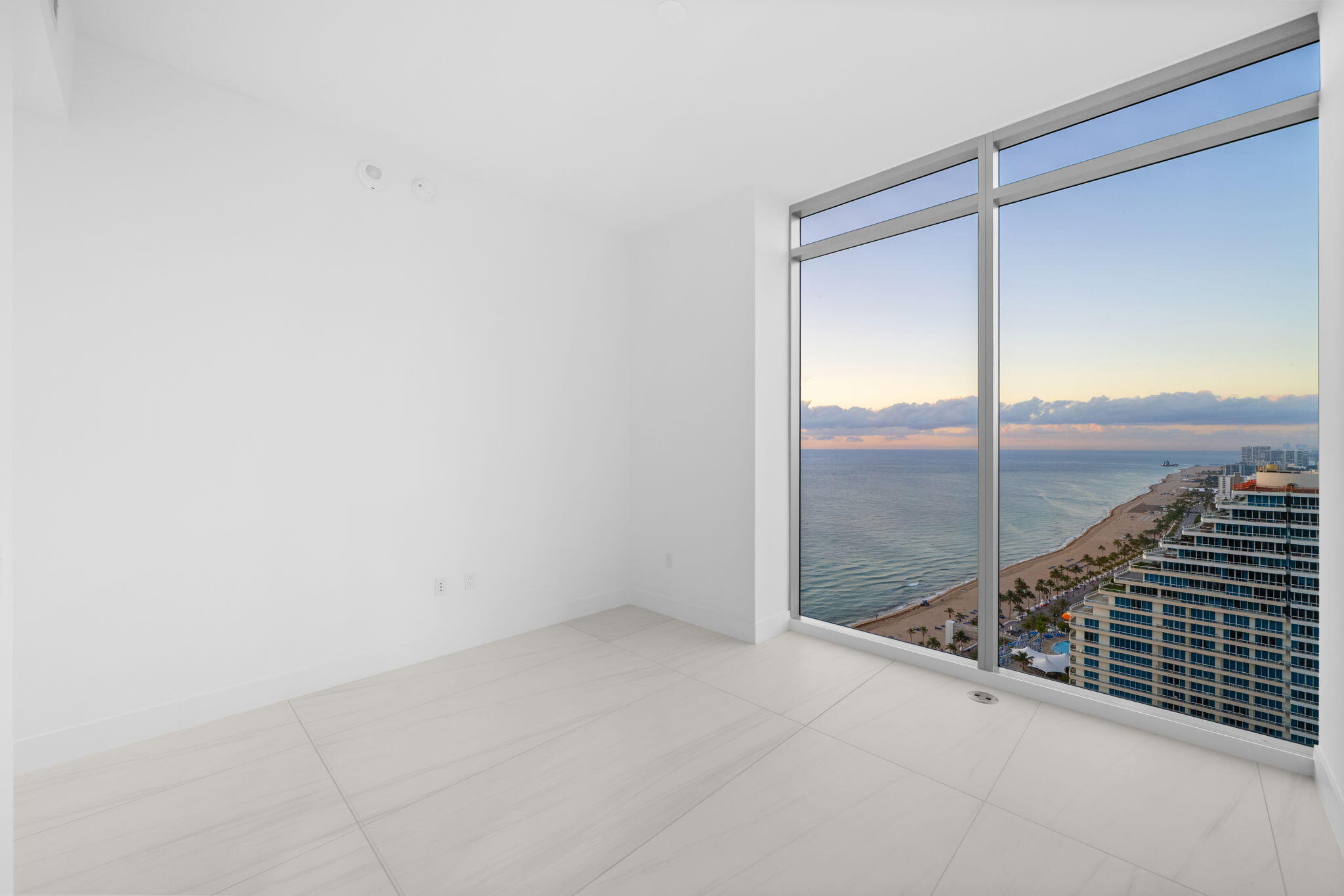 Selene Oceanfront Residences - Residential