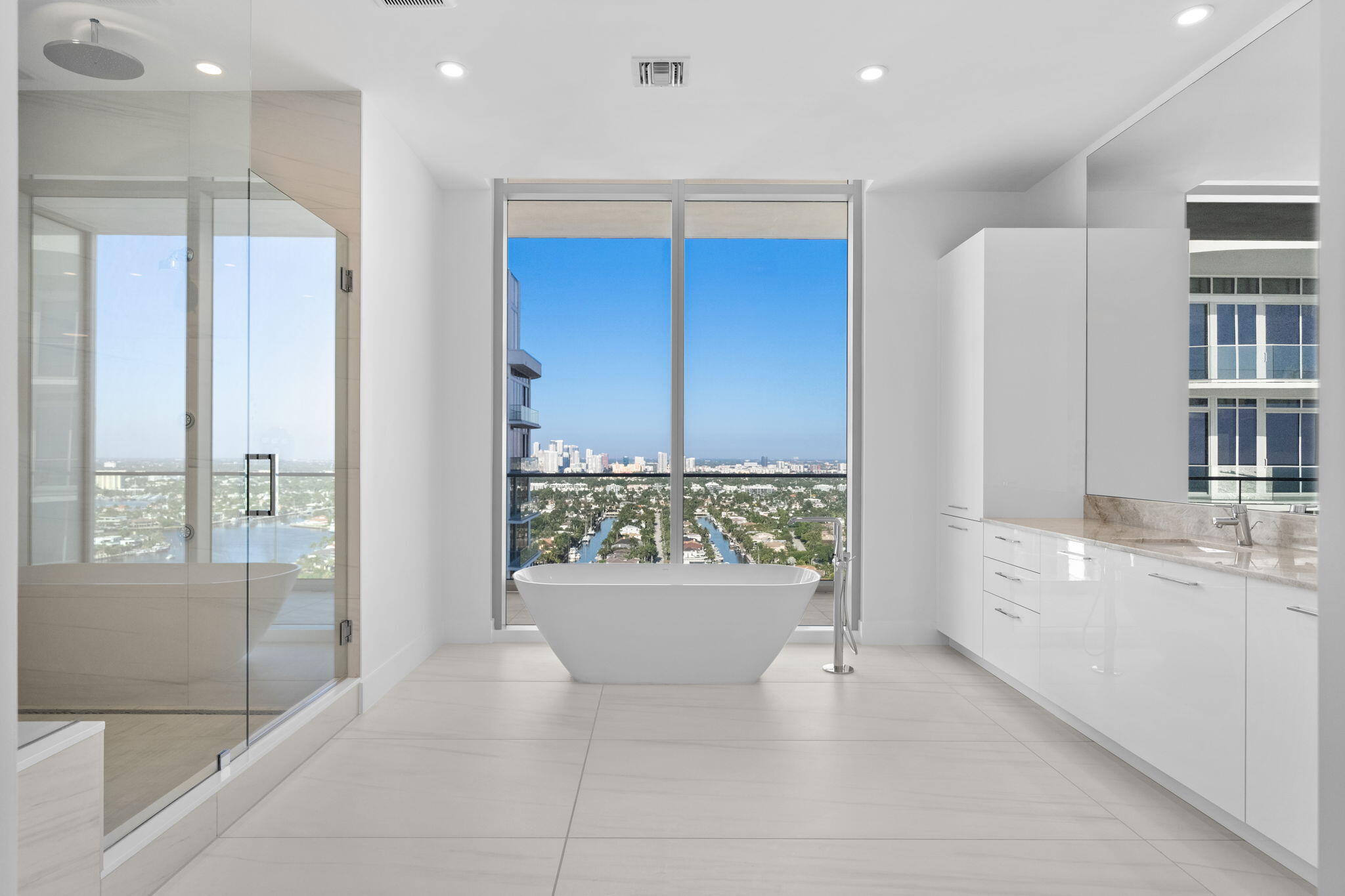 Selene Oceanfront Residences - Residential