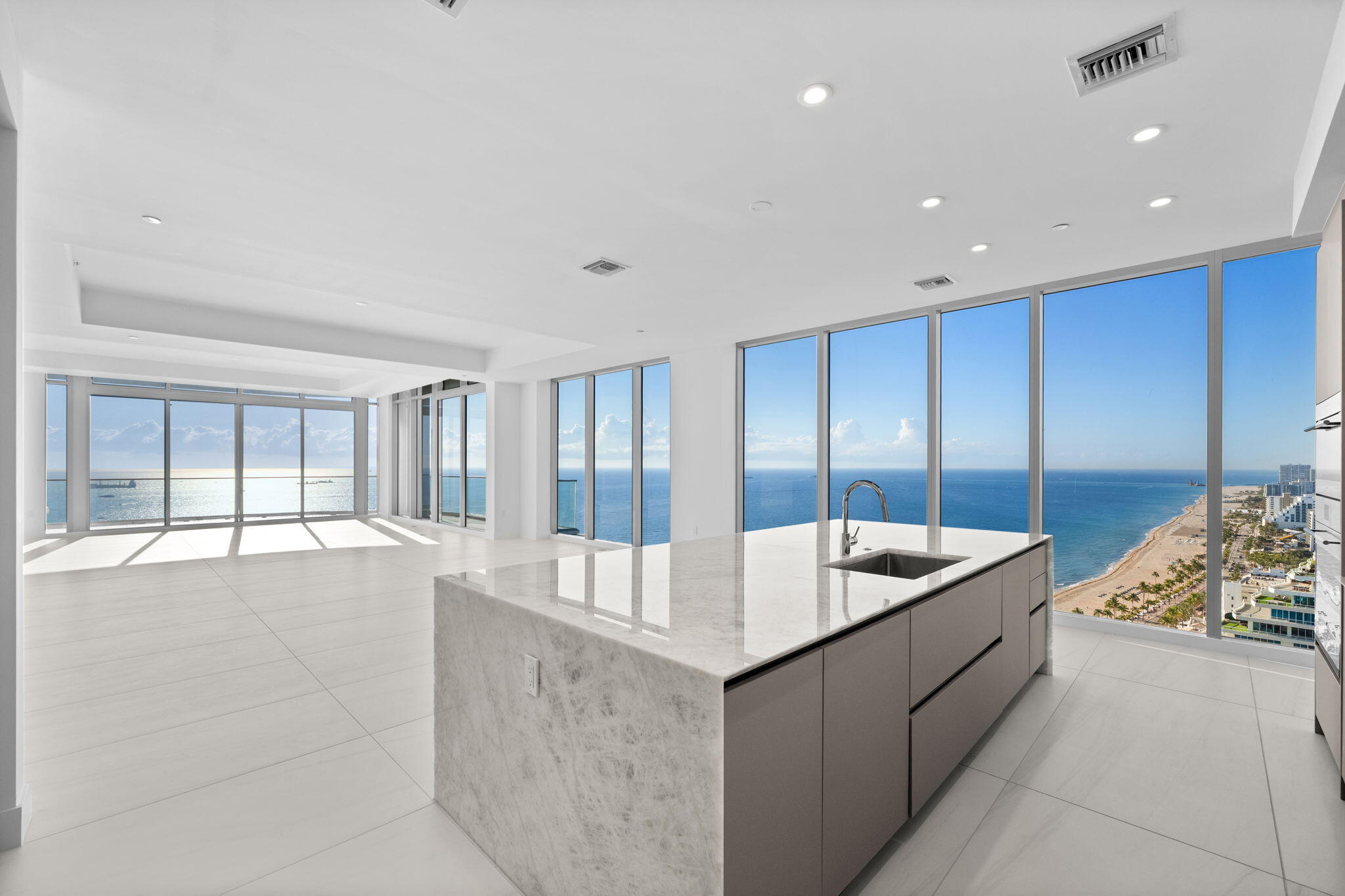 Selene Oceanfront Residences - Residential