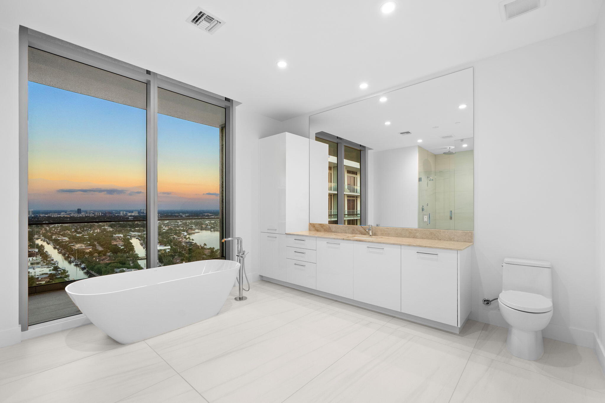 Selene Oceanfront Residences - Residential