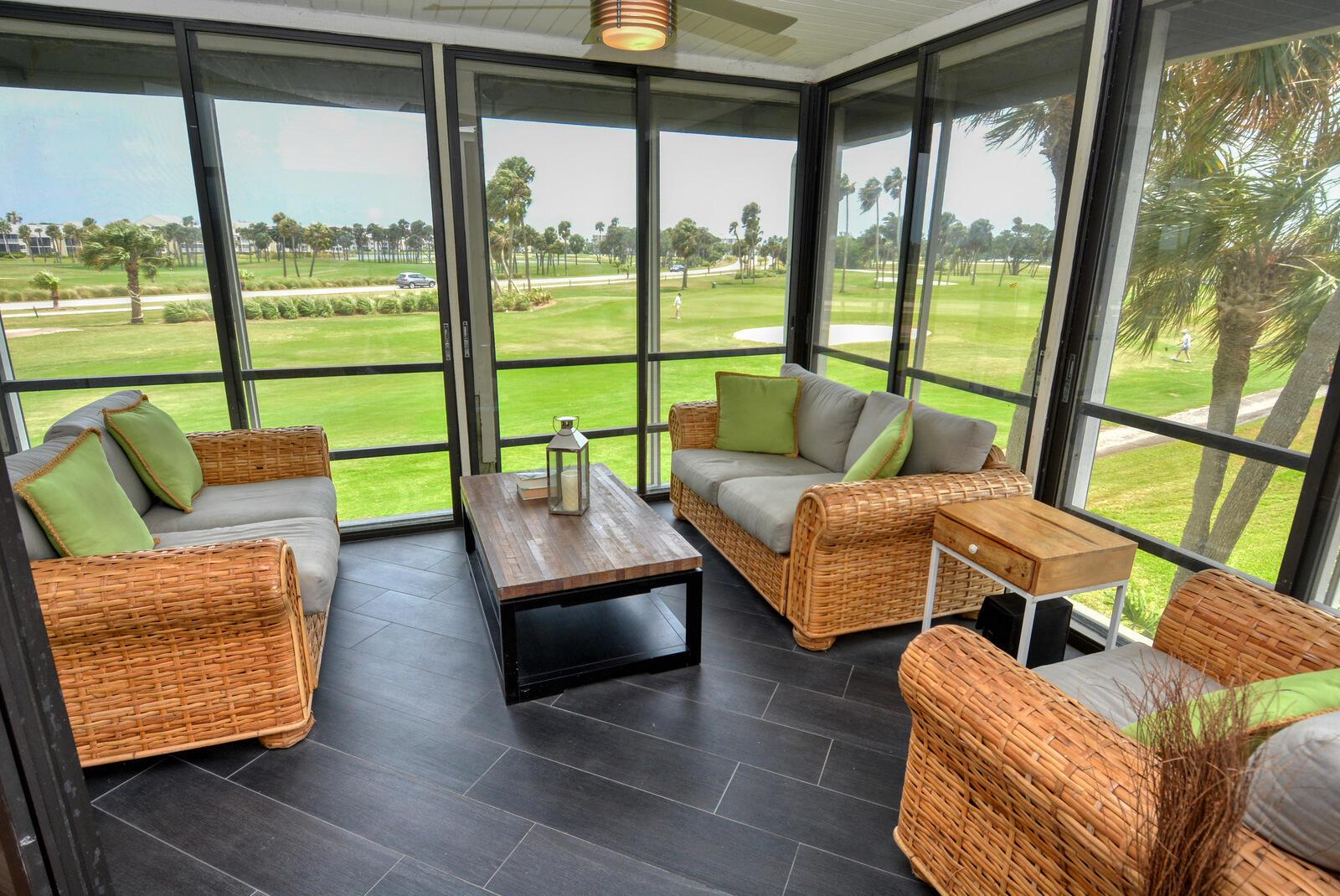 FAIRWAY VILLAS CONDO @ IR - Residential