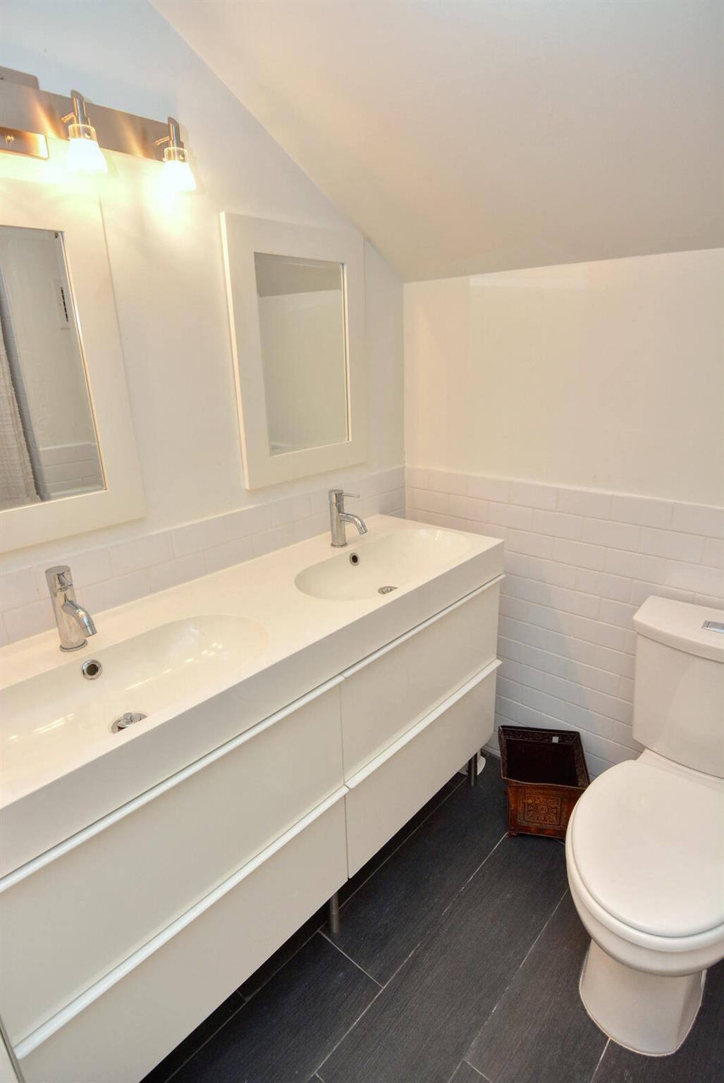 FAIRWAY VILLAS CONDO @ IR - Residential