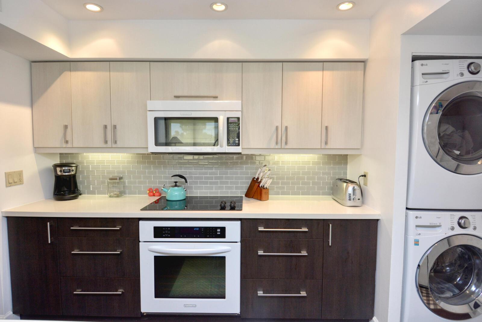 FAIRWAY VILLAS CONDO @ IR - Residential