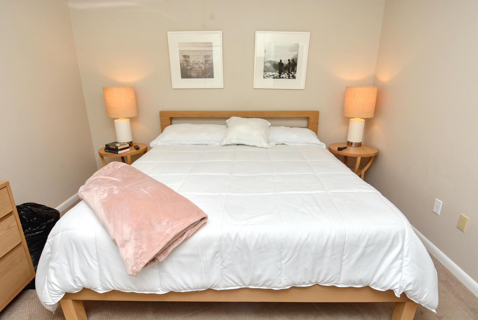 FAIRWAY VILLAS CONDO @ IR - Residential