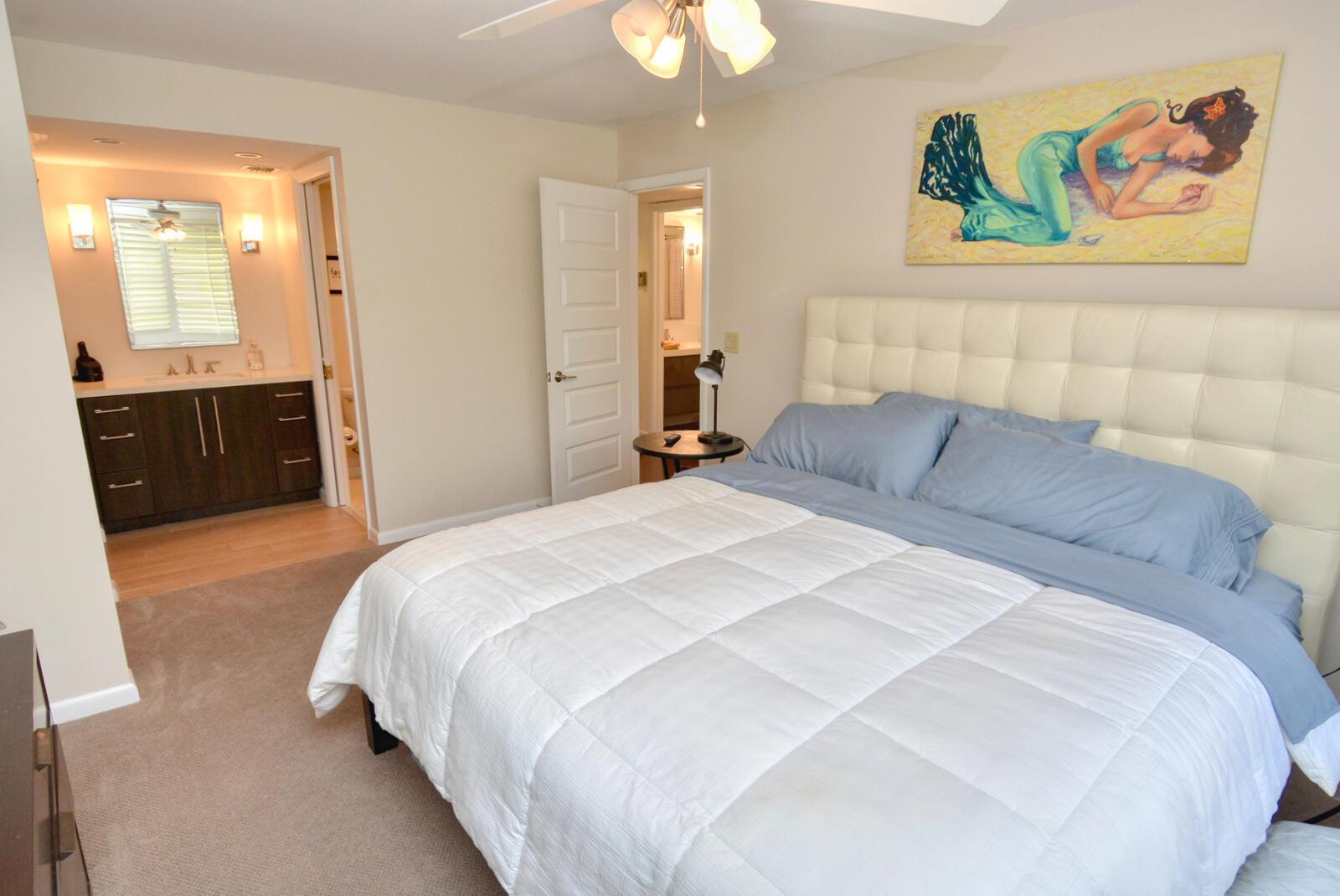 FAIRWAY VILLAS CONDO @ IR - Residential