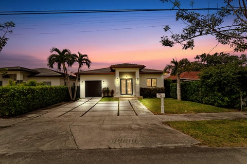 Featured picture for the property R10977217