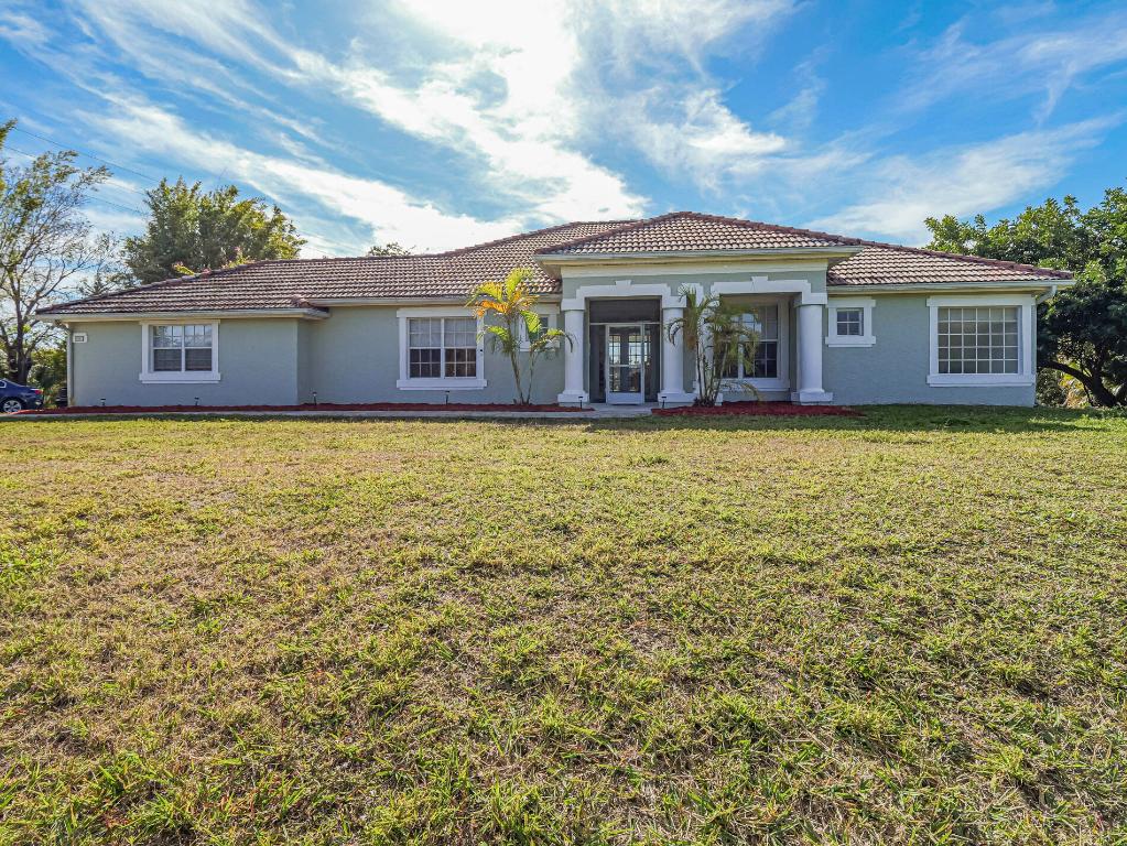 6112 SW Banks Street