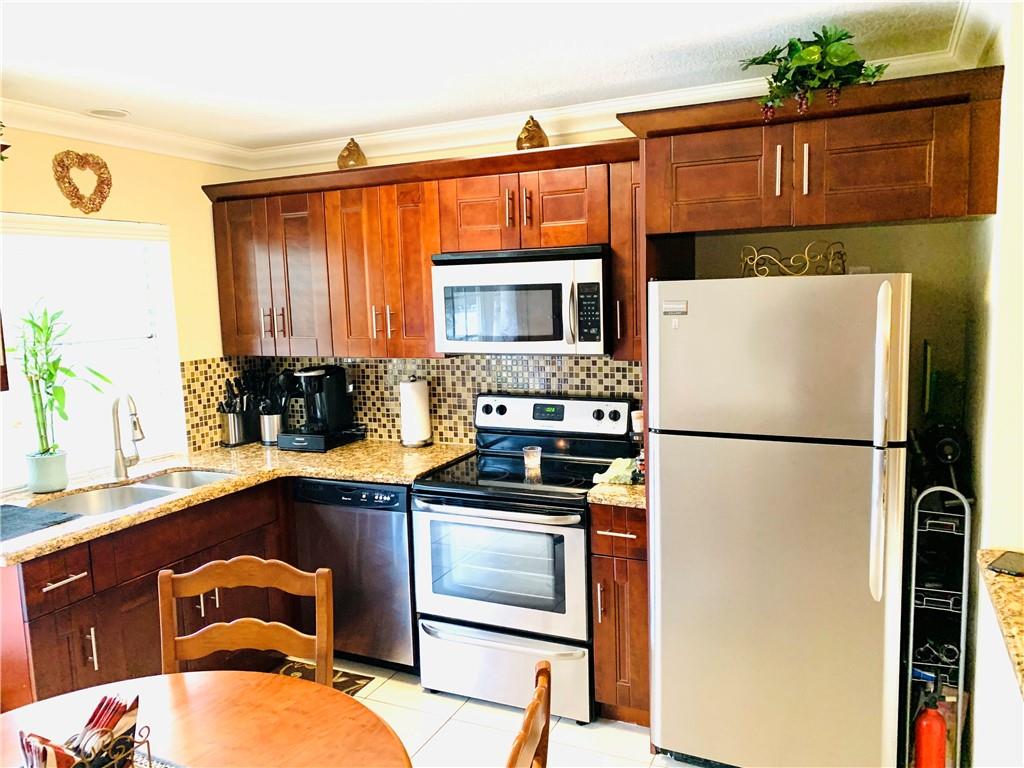 Westwood Commy 4 77-45 B - Residential