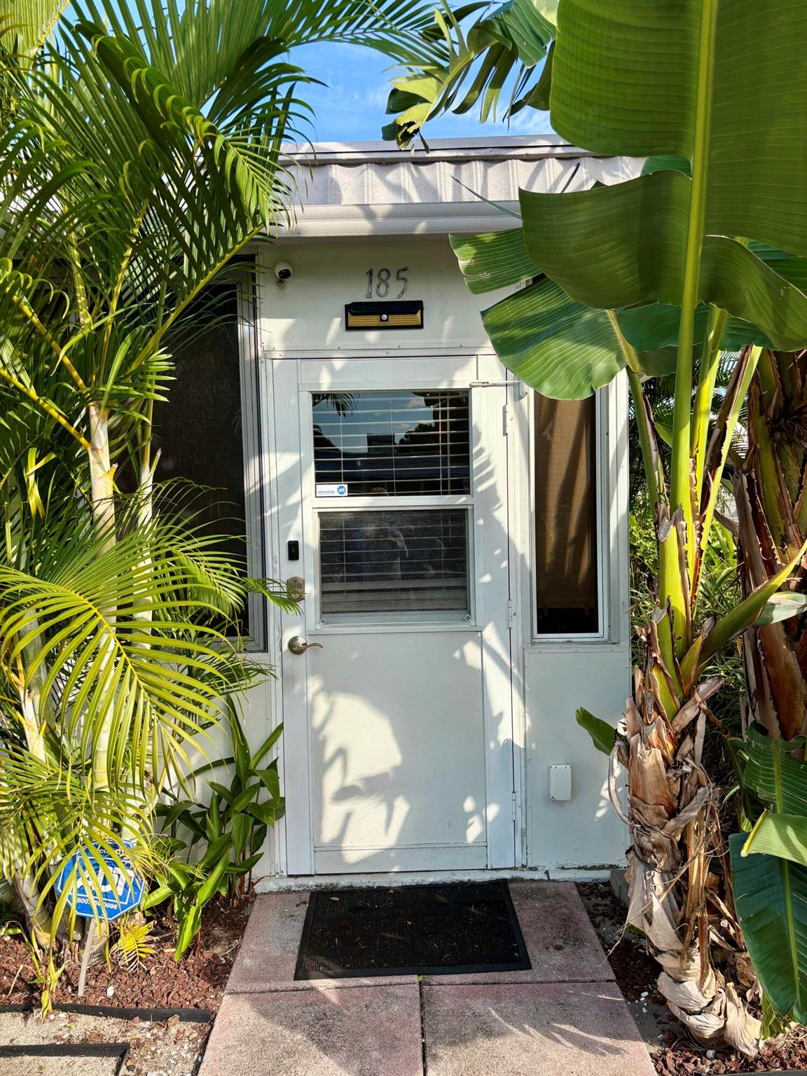 KINGS POINT VALENCIA COND - Residential Lease