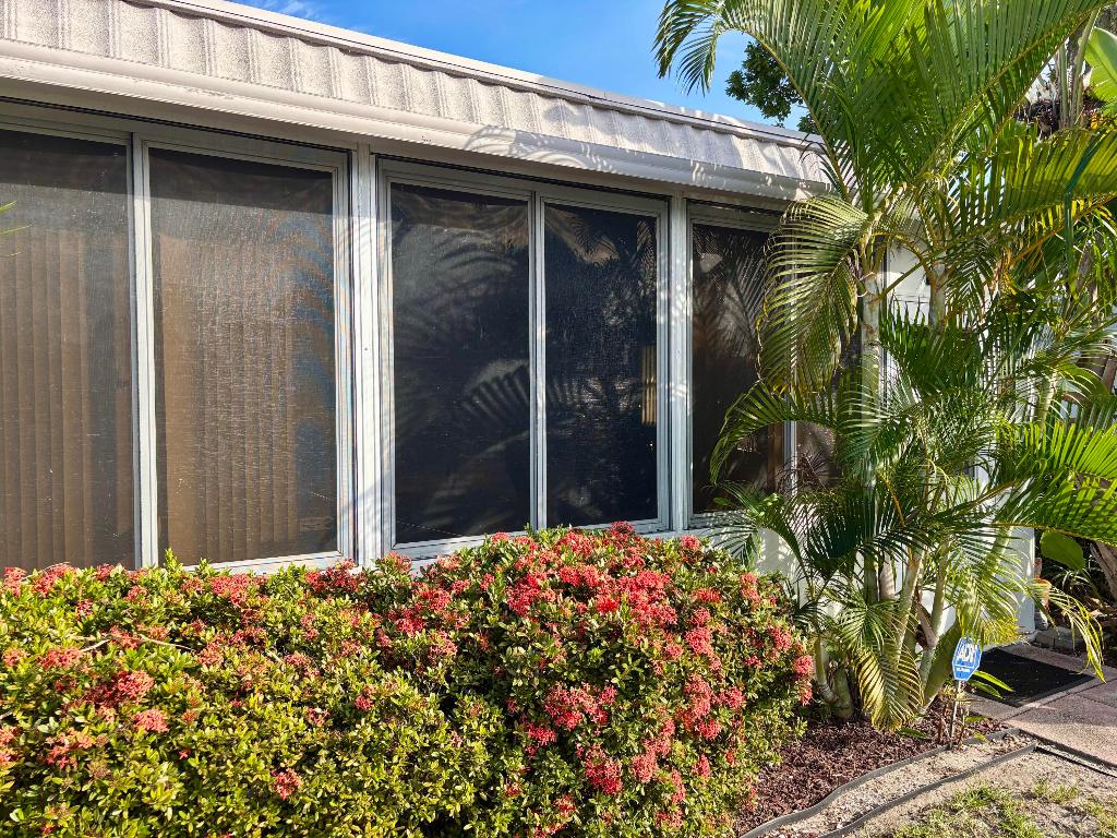 KINGS POINT VALENCIA CONDOS - Residential Lease