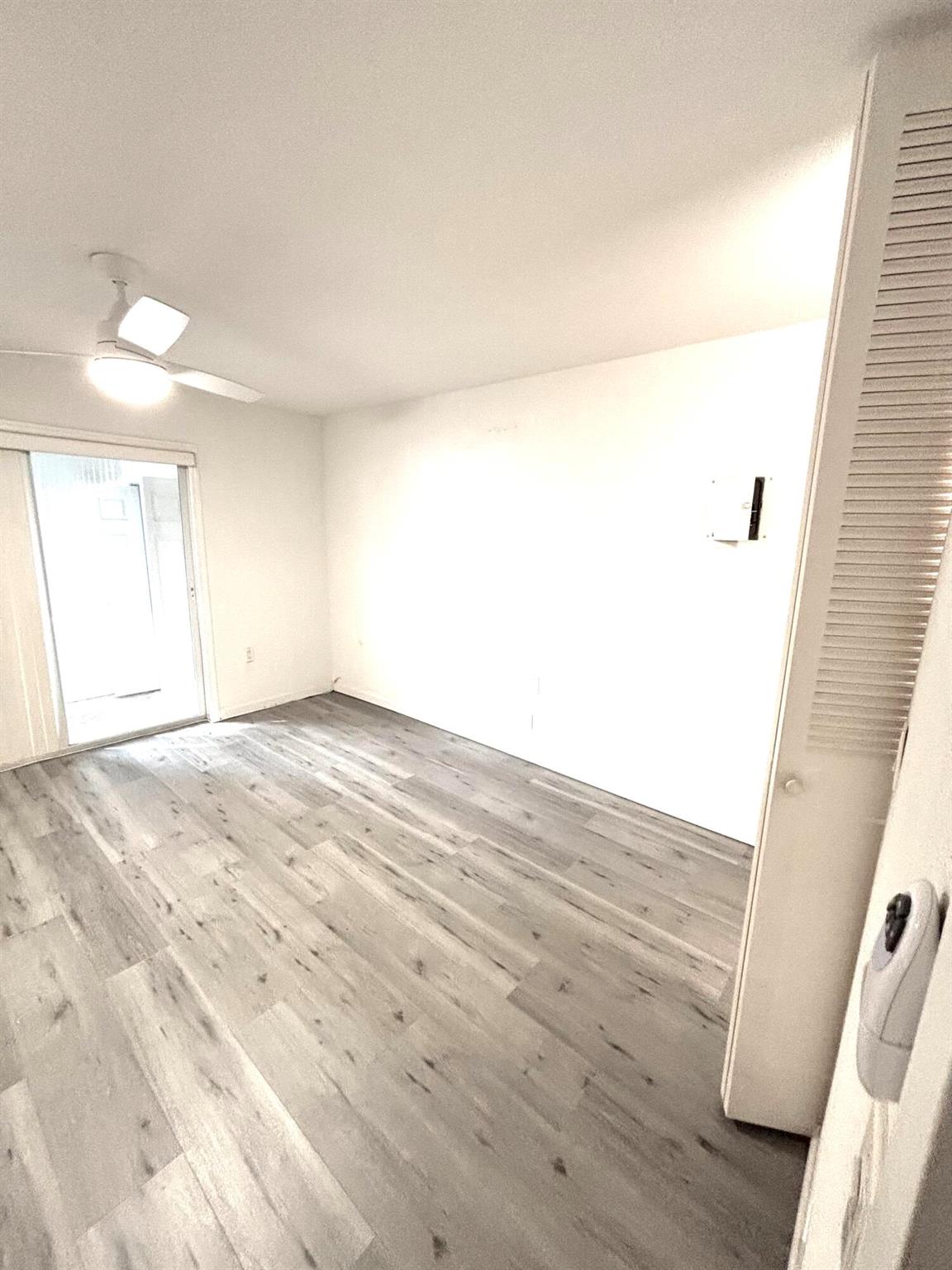 KINGS POINT VALENCIA COND - Residential Lease