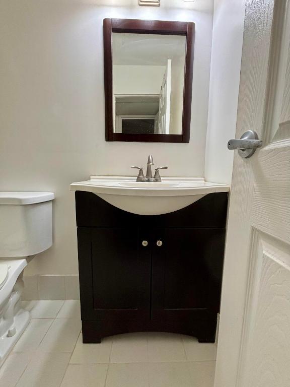 KINGS POINT VALENCIA CONDOS - Residential Lease