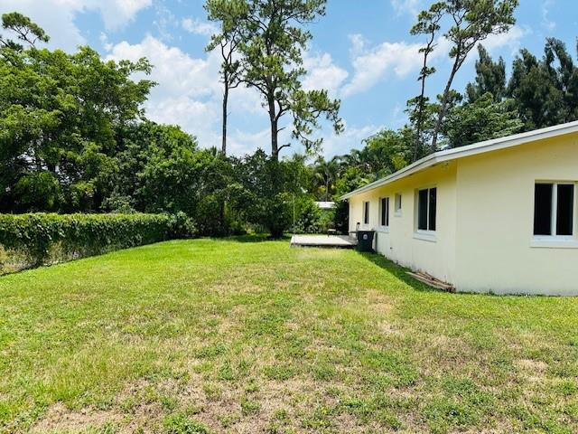 MODEL LAND CO - Residential Lease