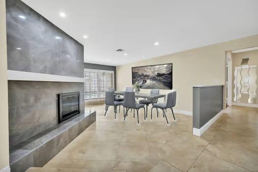 1325 SW 26th Ave