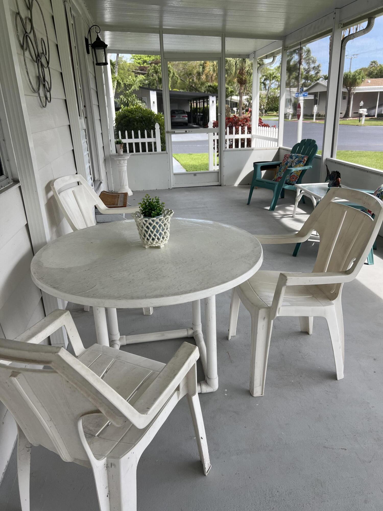 DEERFIELD LAKE - Residential