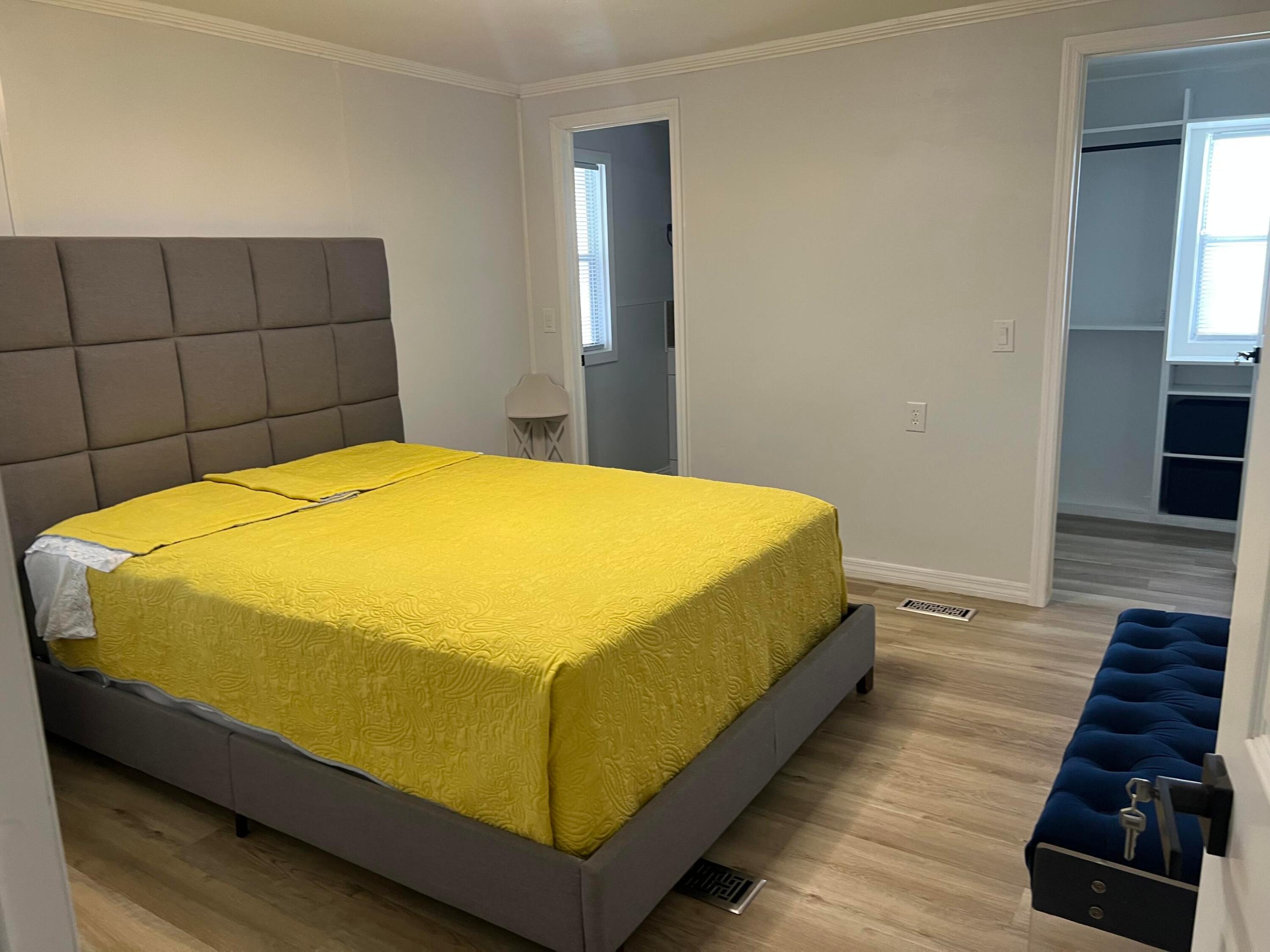 DEERFIELD LAKE - Residential