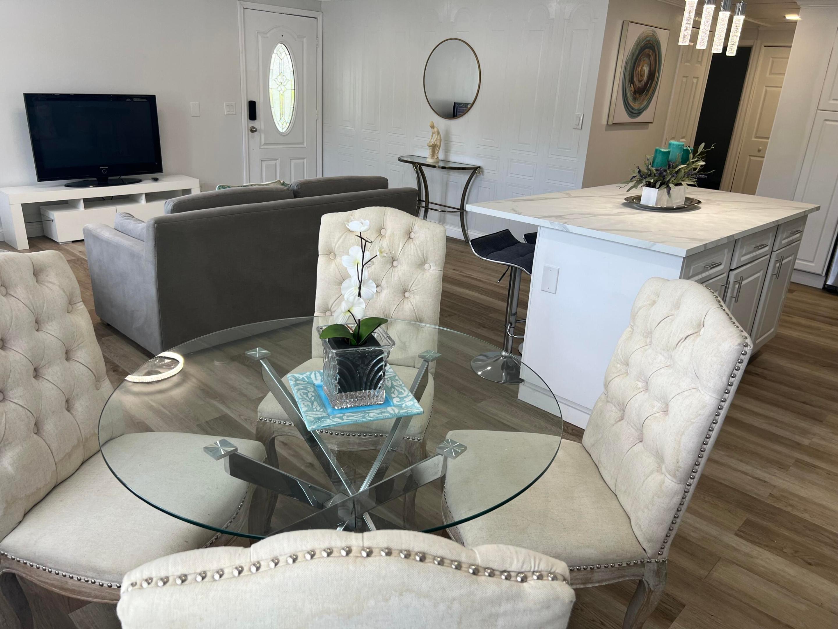 DEERFIELD LAKE - Residential