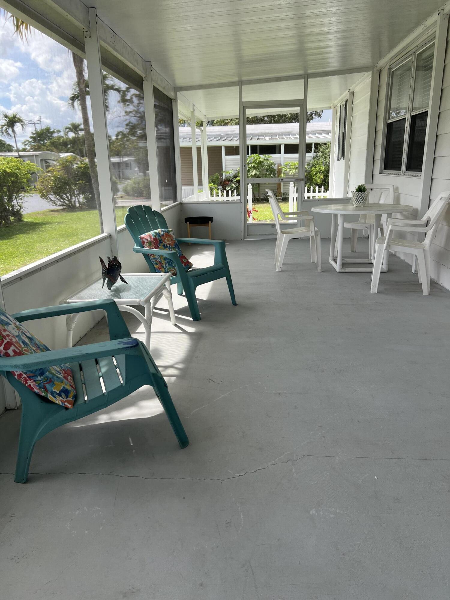 DEERFIELD LAKE - Residential