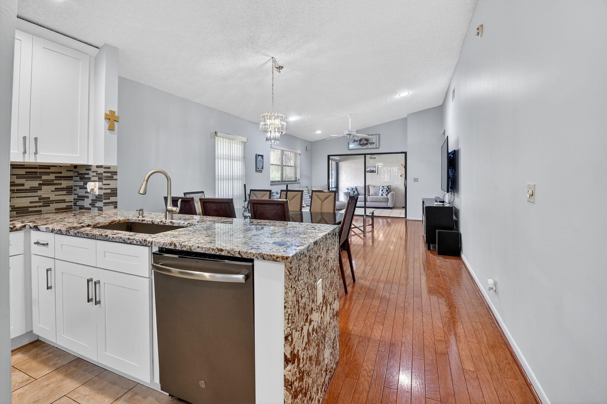 6235 Kings Gate Circle