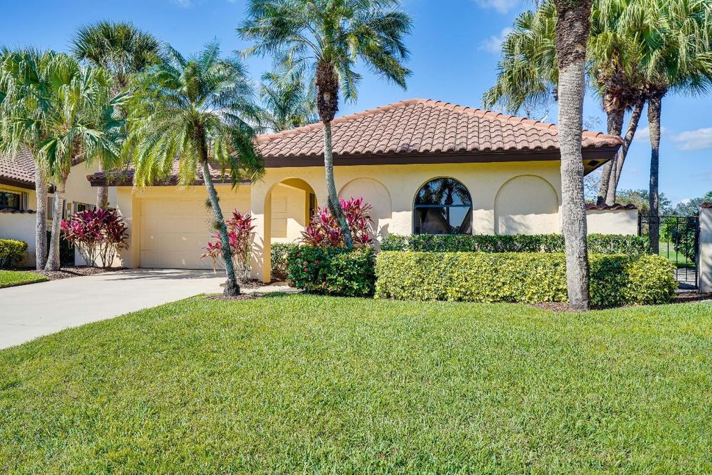 Photo of 2500 SW Bobalink Court, Palm City, FL 34990 (MLS # R10954326)