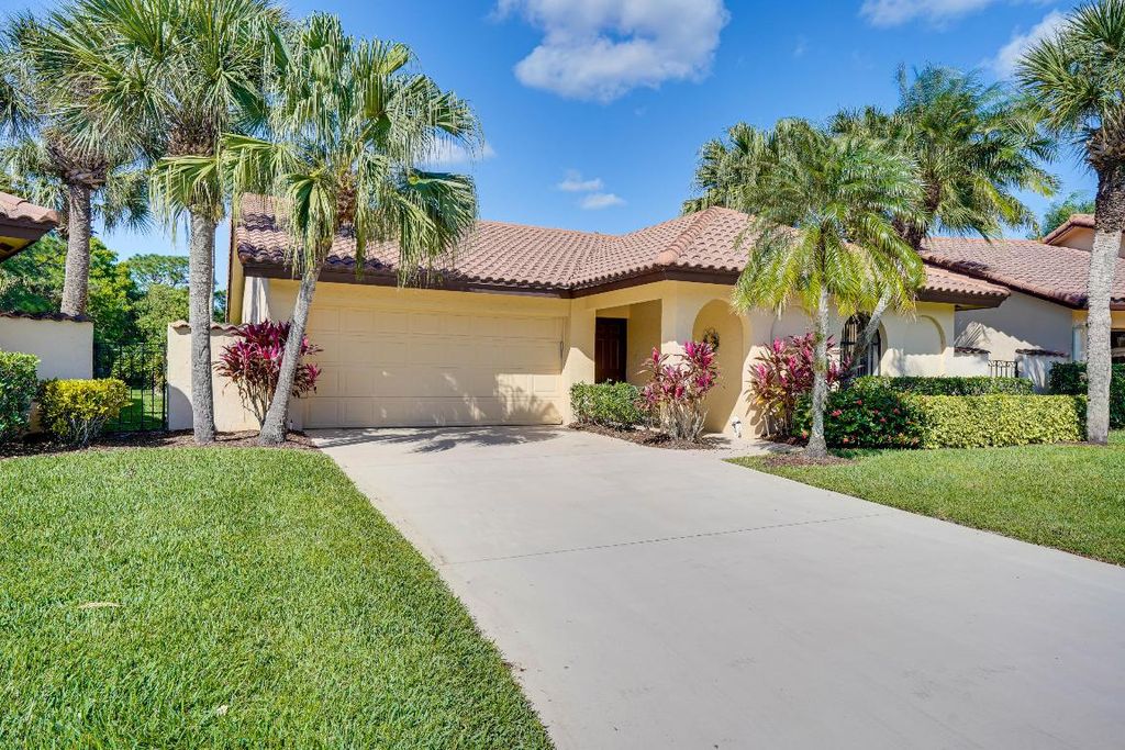 Photo of 2500 SW Bobalink Court, Palm City, FL 34990 (MLS # R10954326)