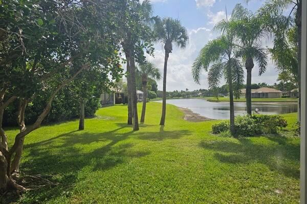8667 San Andros