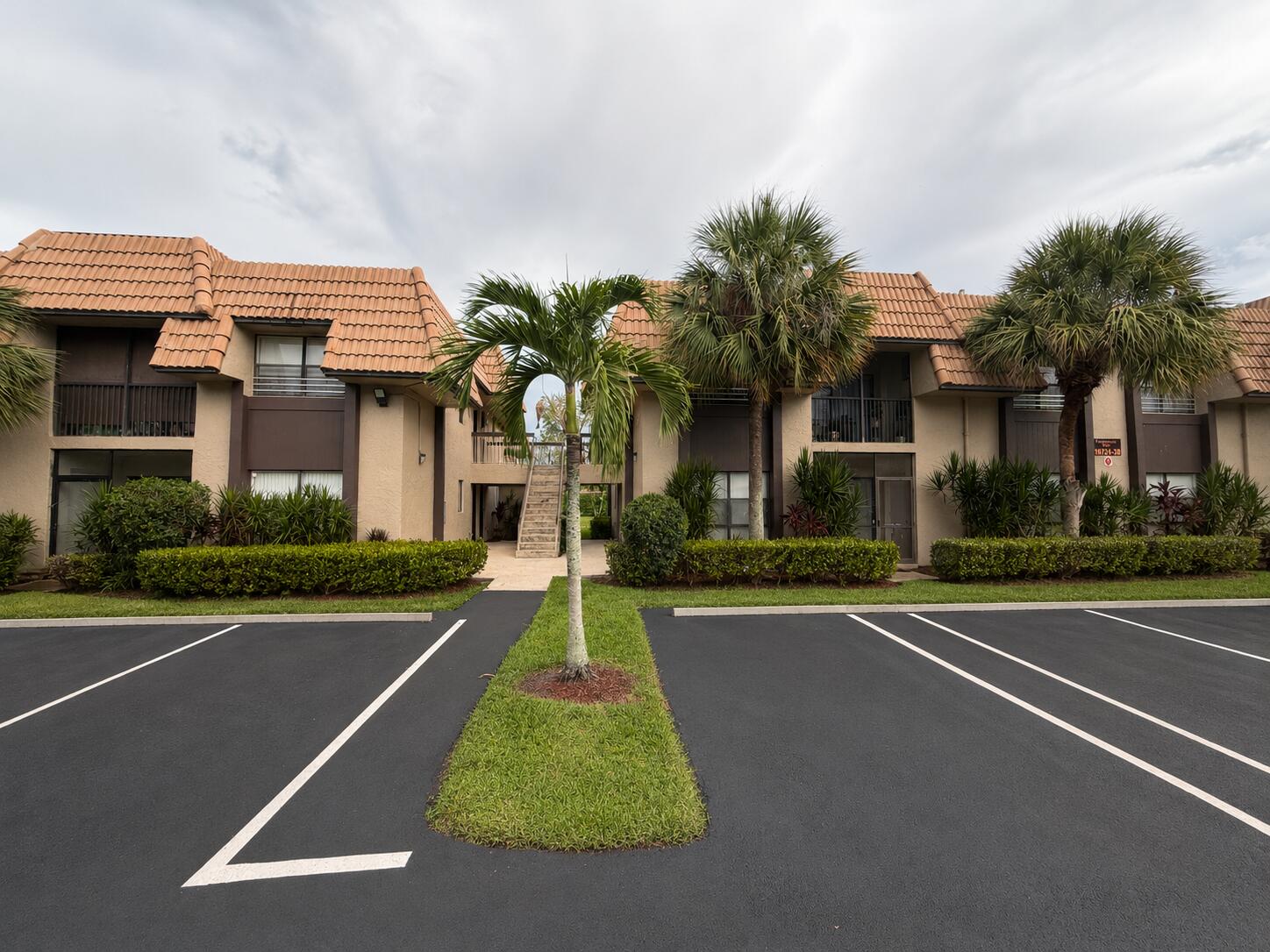 10730 ROYAL PALM Boulevard