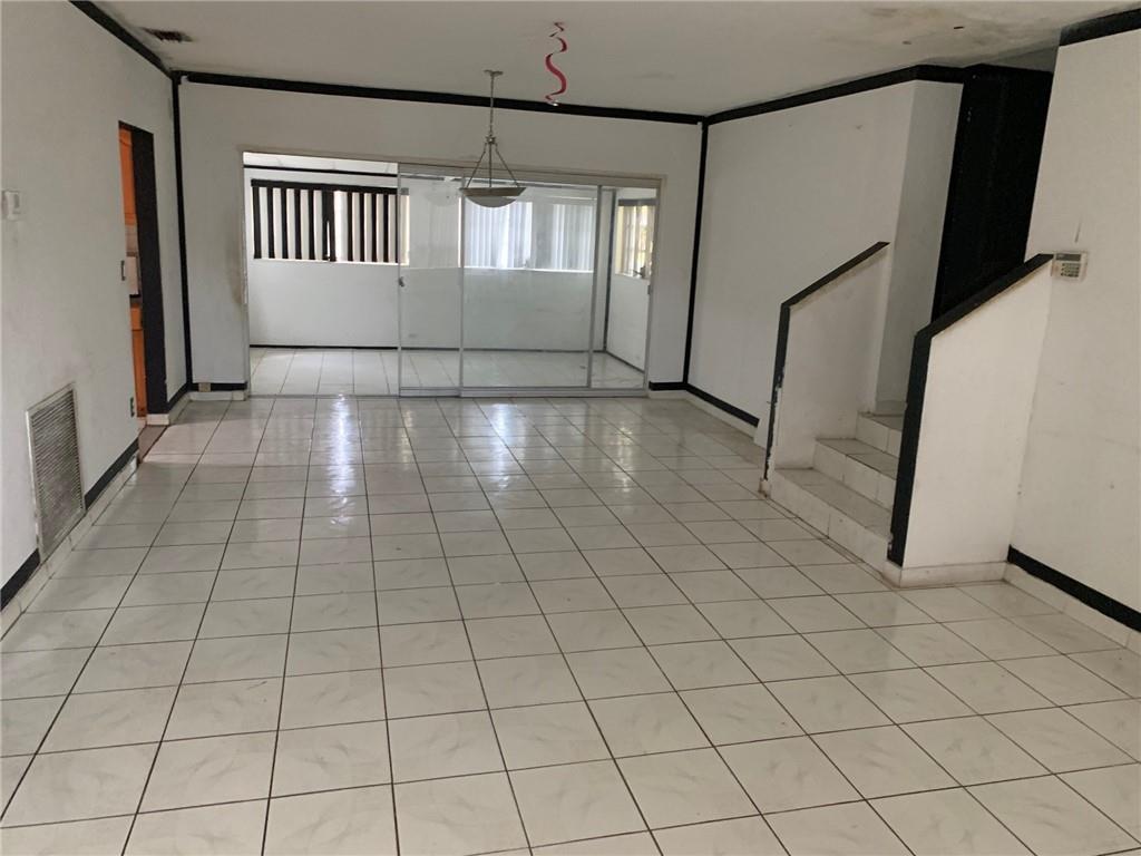 WINDWARD HGTS NO 3 - Residential Lease