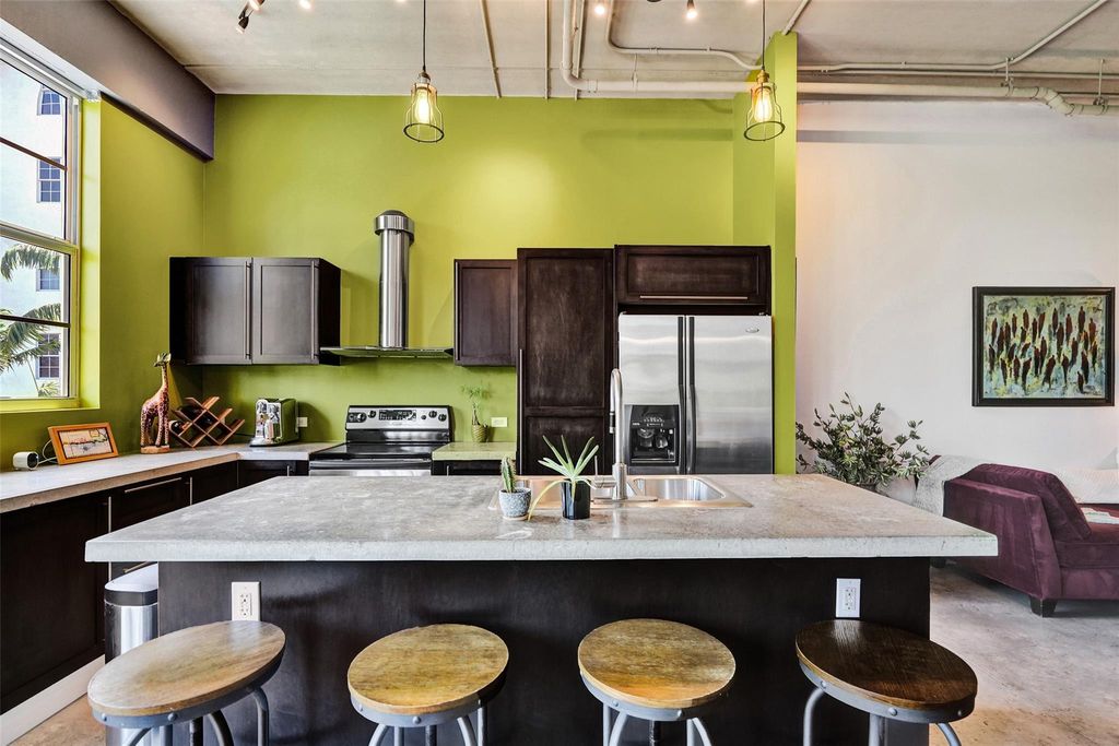 Photo of 425 N Andrews Ave #303, Fort Lauderdale, FL 33301 (MLS # F10517327)