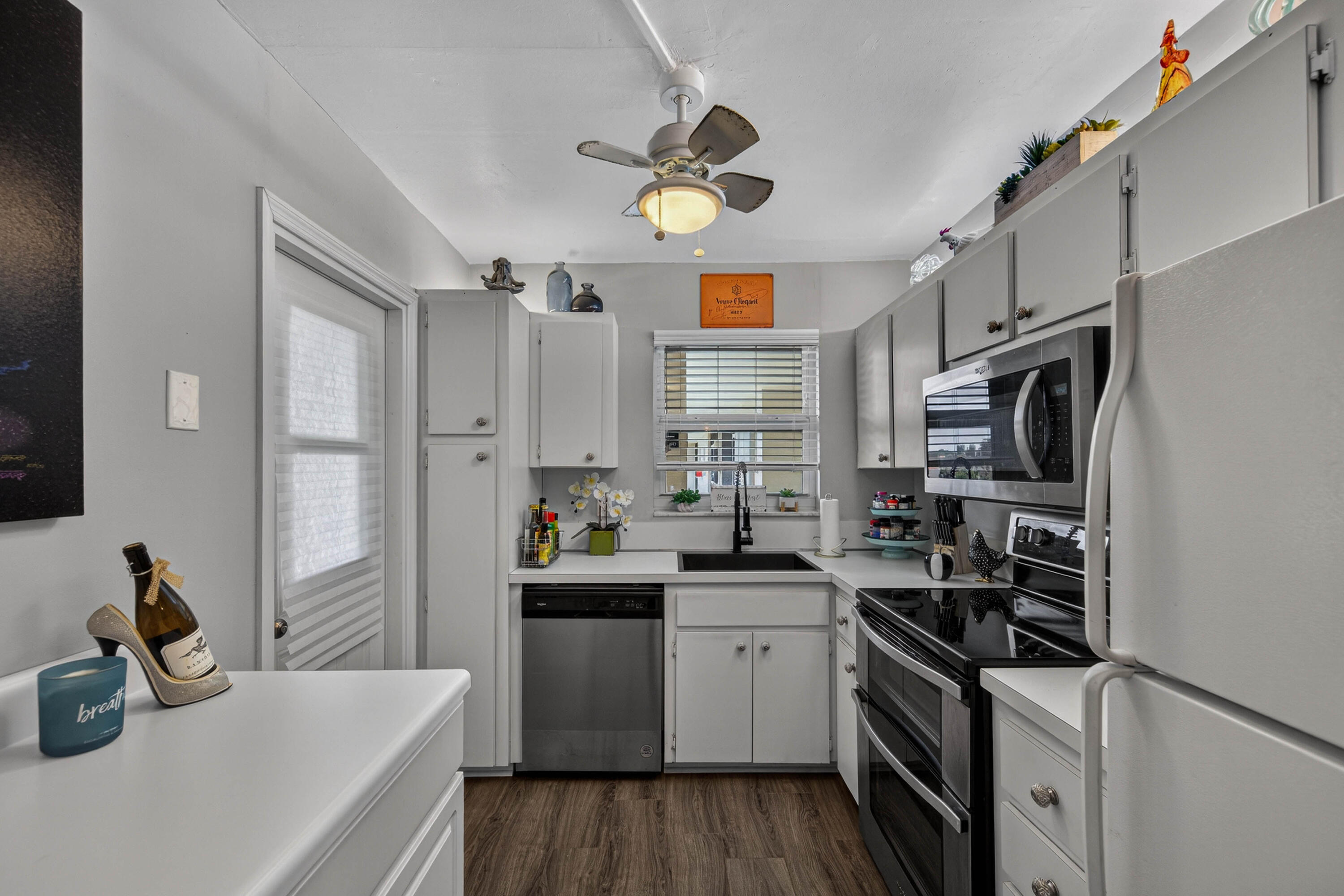 HAMPTON GARDENS 3 CONDO - Residential