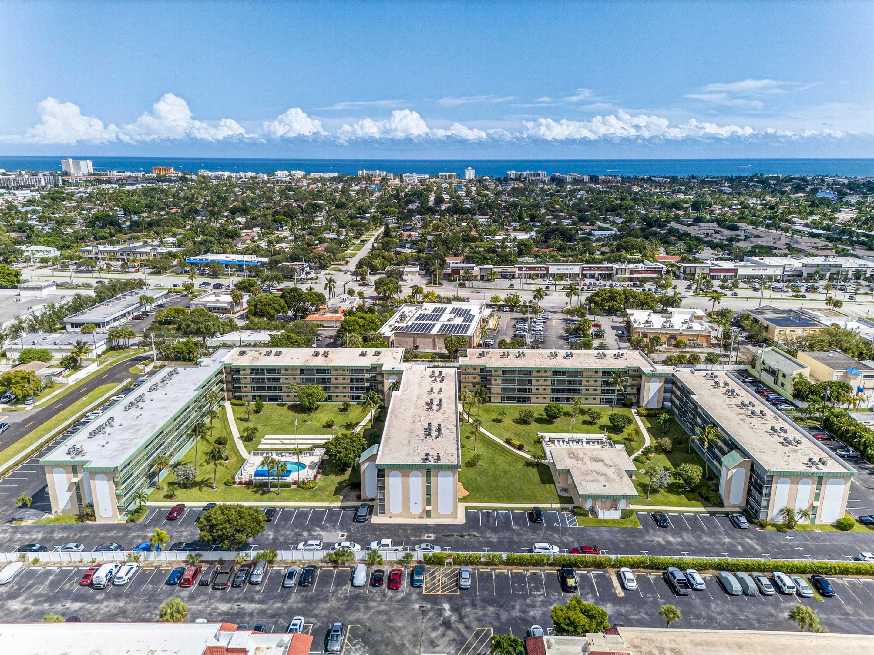 HAMPTON GARDENS 3 CONDO - Residential