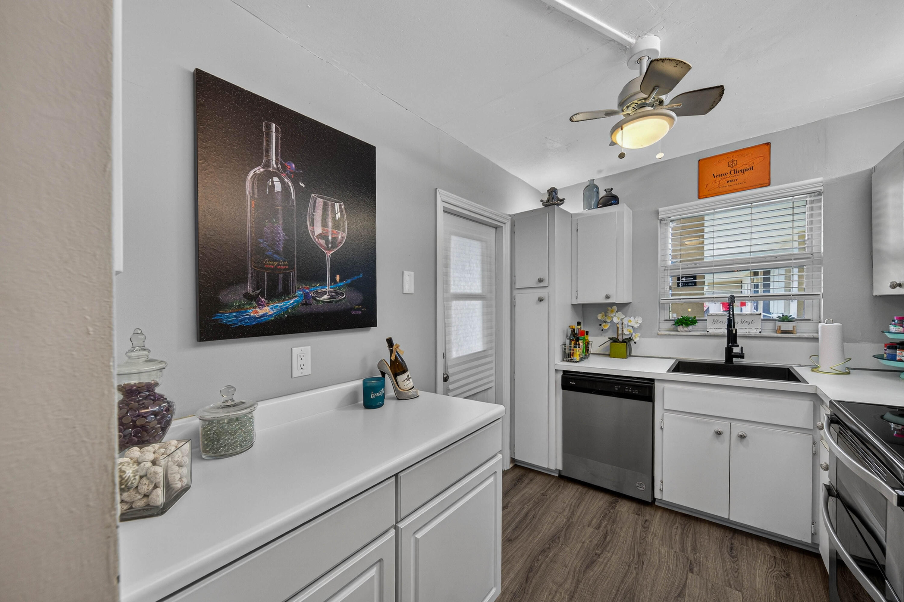 HAMPTON GARDENS 3 CONDO - Residential