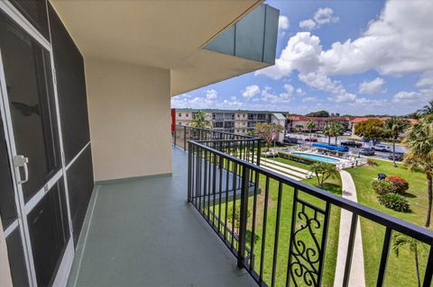 Tiny photo for 804 SE 7th Street SE #401, Deerfield Beach, FL 33441 (MLS # B26001185)