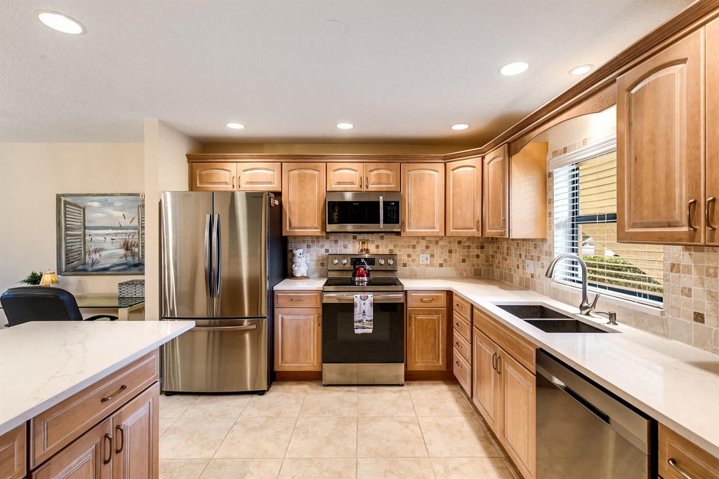 Photo of 717 S Us Highway 1 705 #705, Jupiter, FL 33477 (MLS # R11063238)