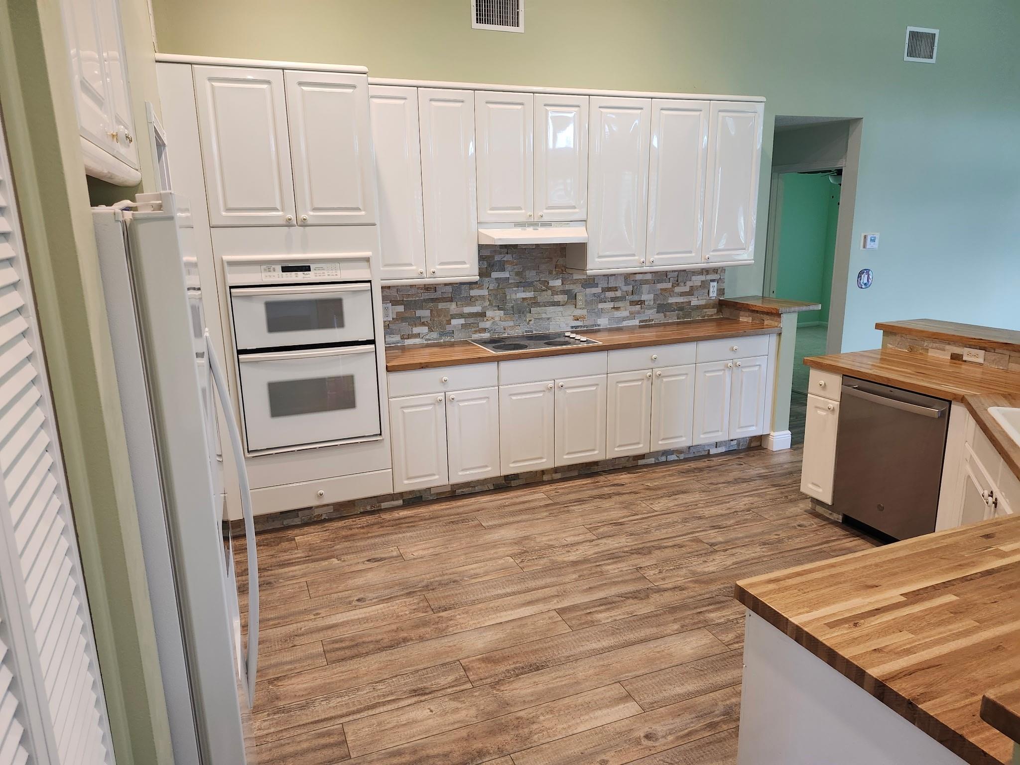 Binks Forest Landings At - Residential Lease