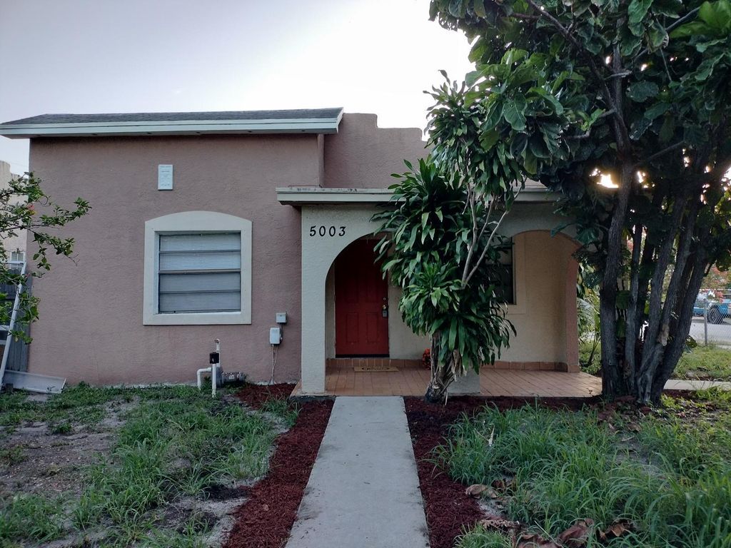 Photo of 5003 Garden Avenue, West Palm Beach, FL 33405 (MLS # R11108007)