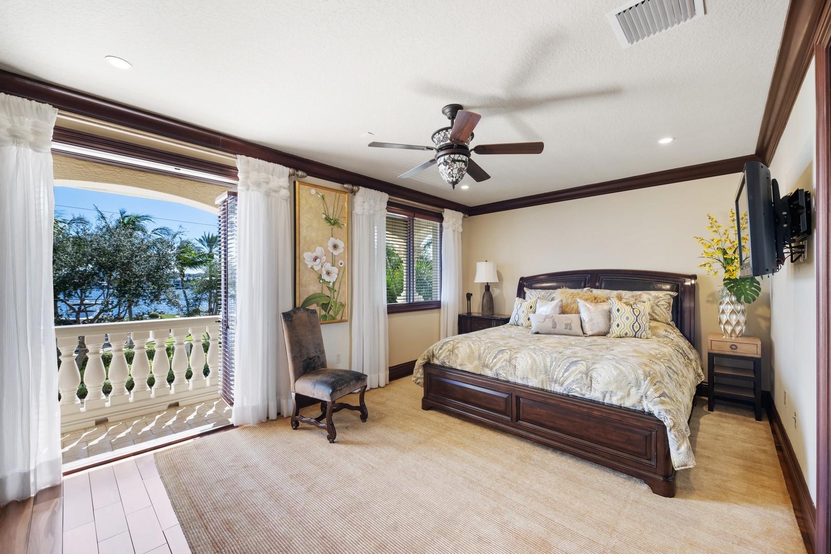 RIO VISTA ISLES - Residential