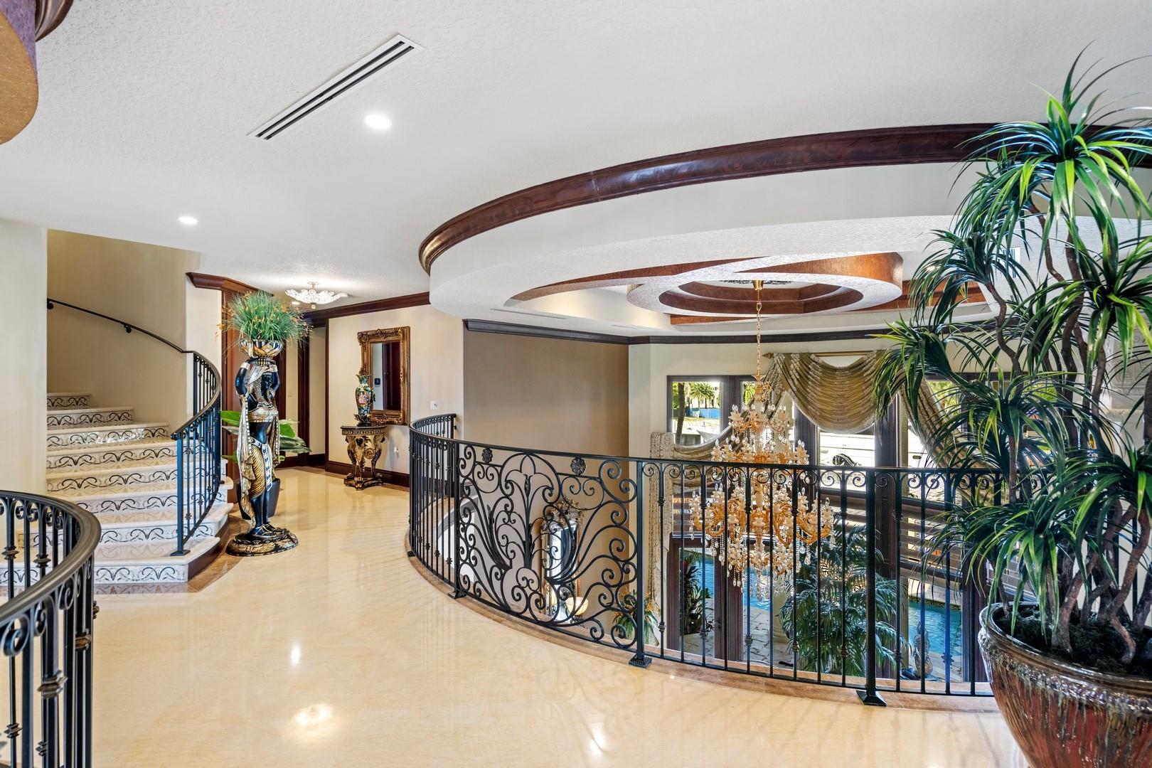 RIO VISTA ISLES - Residential