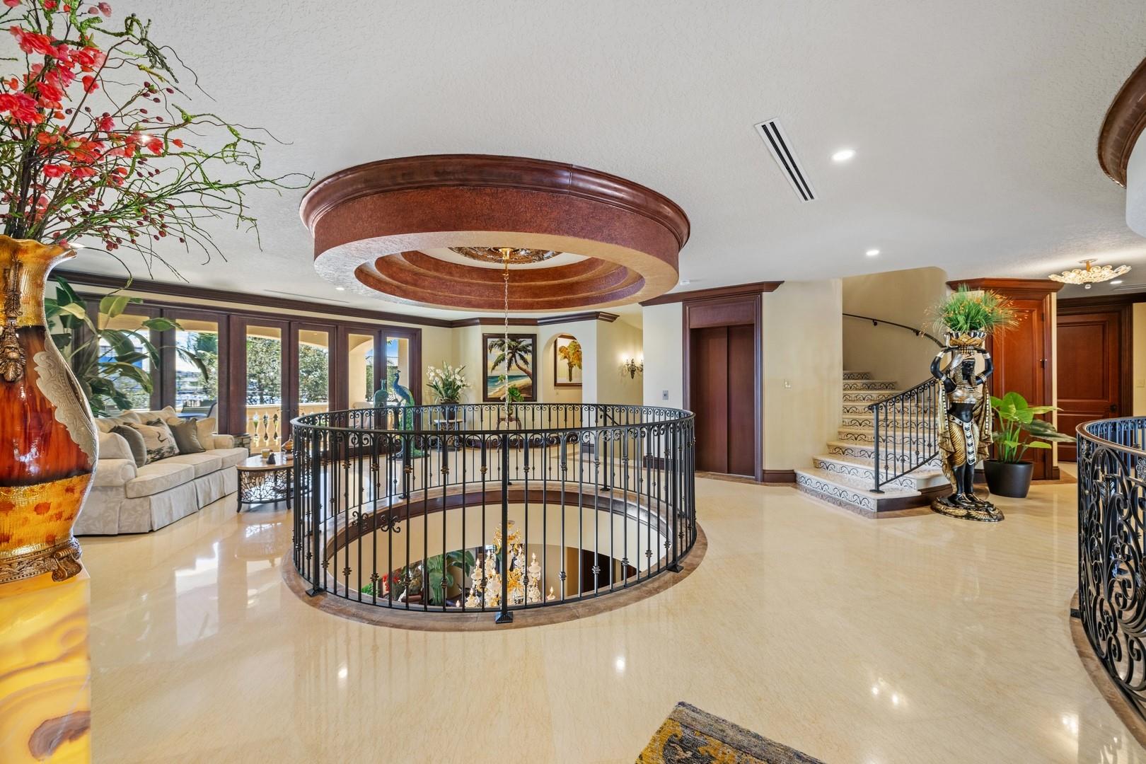 RIO VISTA ISLES - Residential