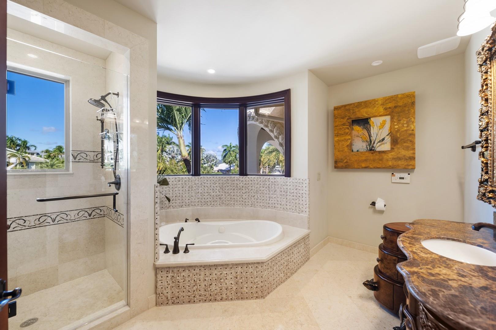 RIO VISTA ISLES - Residential