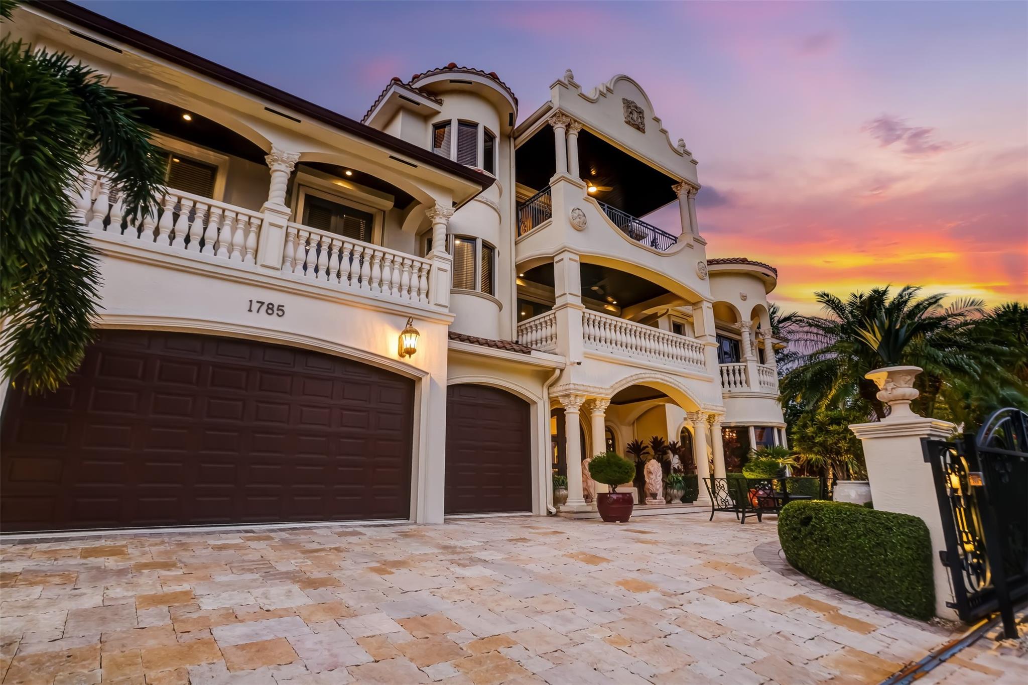 RIO VISTA ISLES - Residential