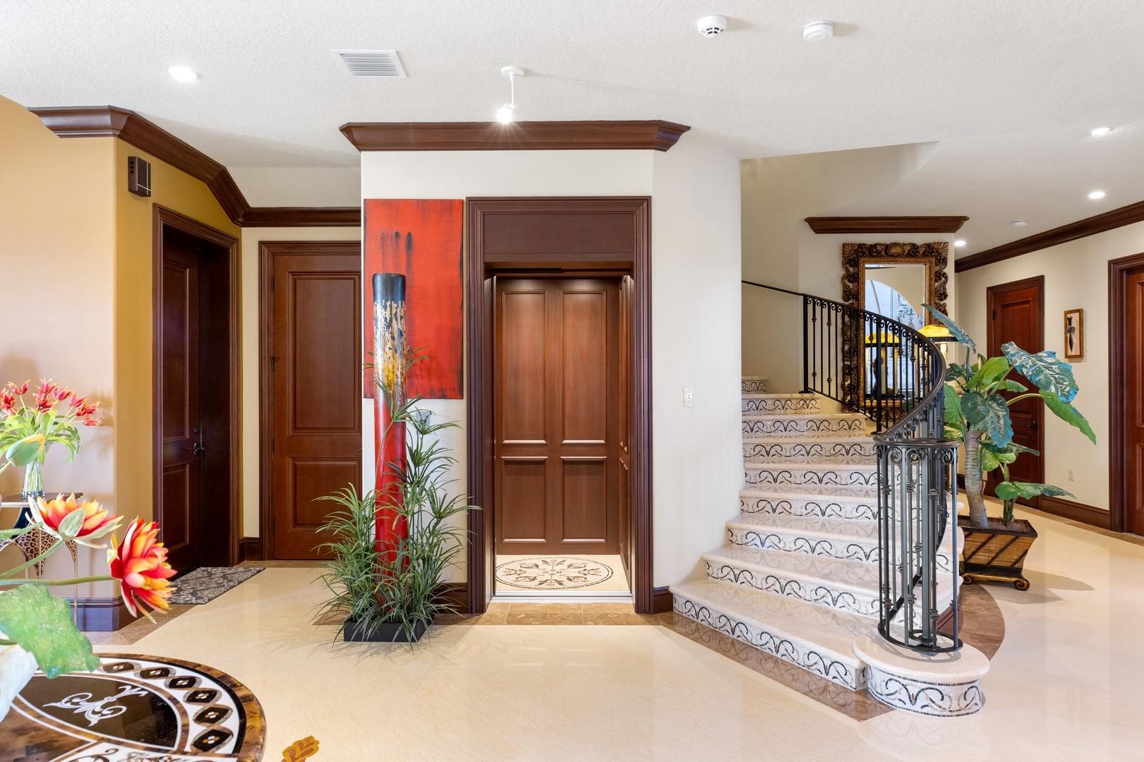 RIO VISTA ISLES - Residential