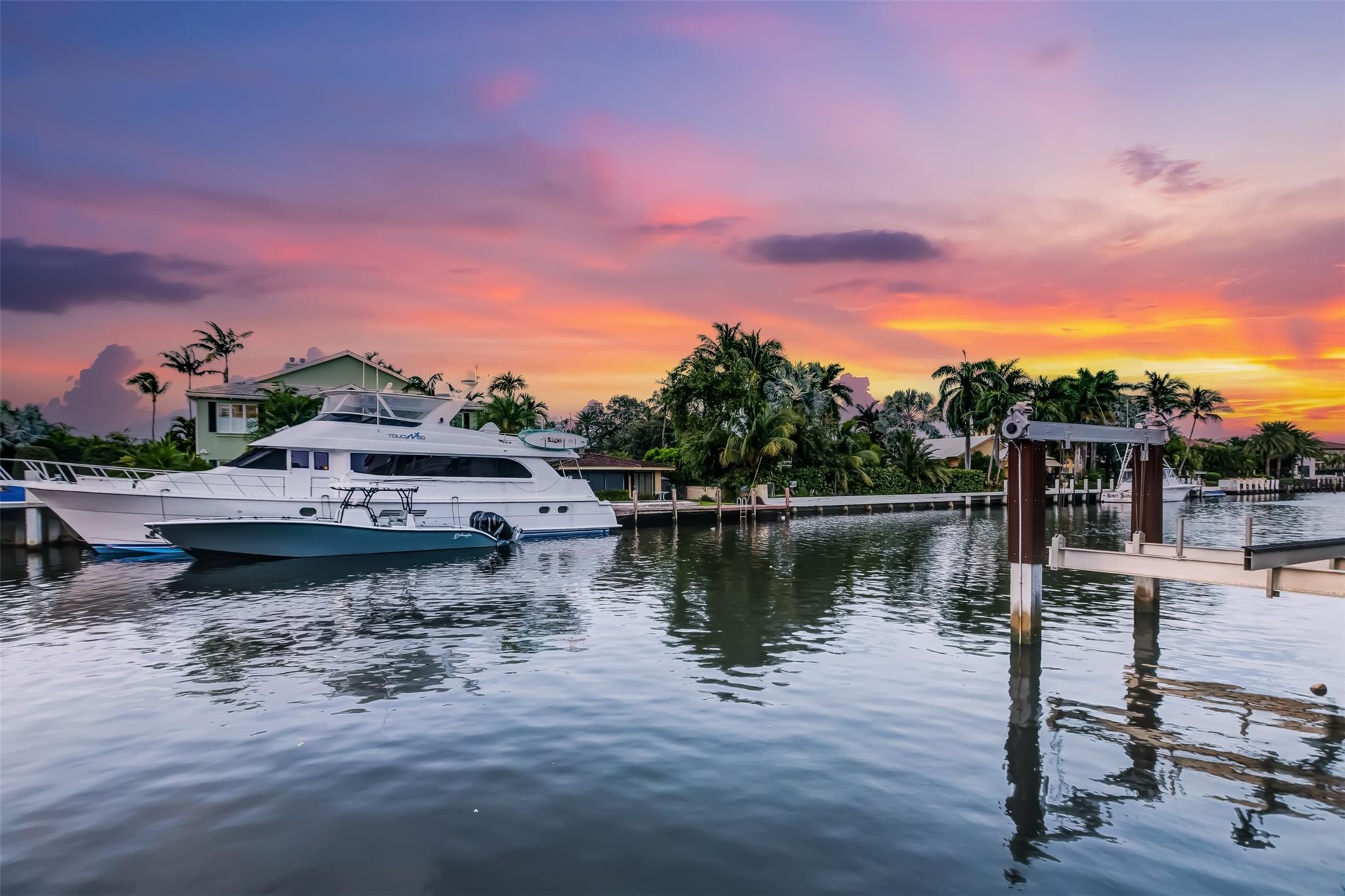 RIO VISTA ISLES - Residential