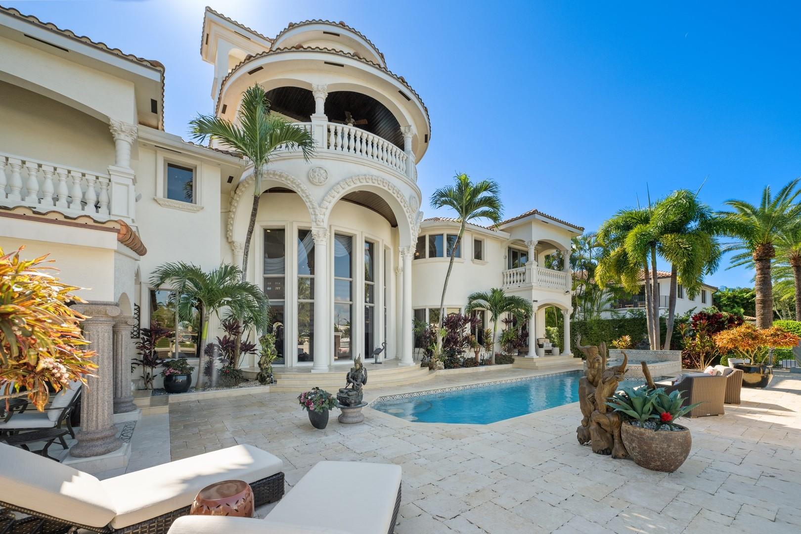 RIO VISTA ISLES - Residential