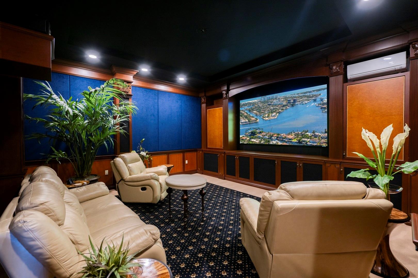 RIO VISTA ISLES - Residential