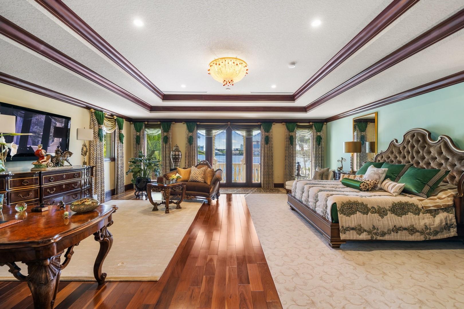 RIO VISTA ISLES - Residential