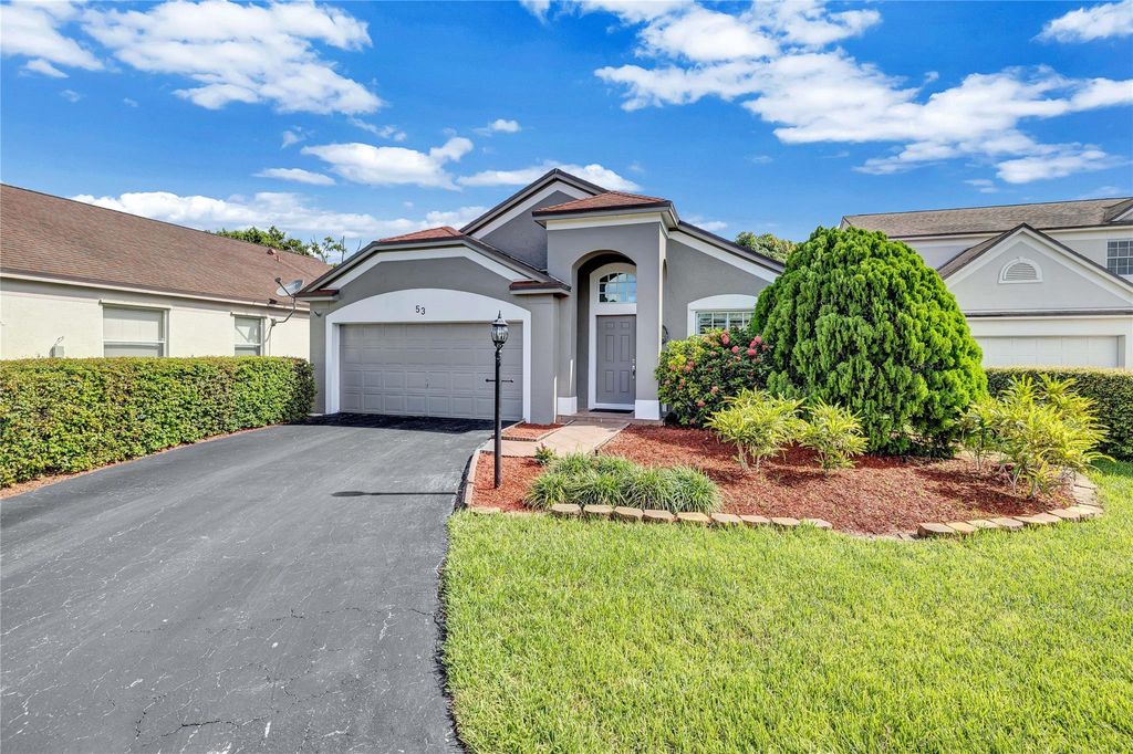 Photo of 53 Egret Way, Boynton Beach, FL 33436 (MLS # F10479375)