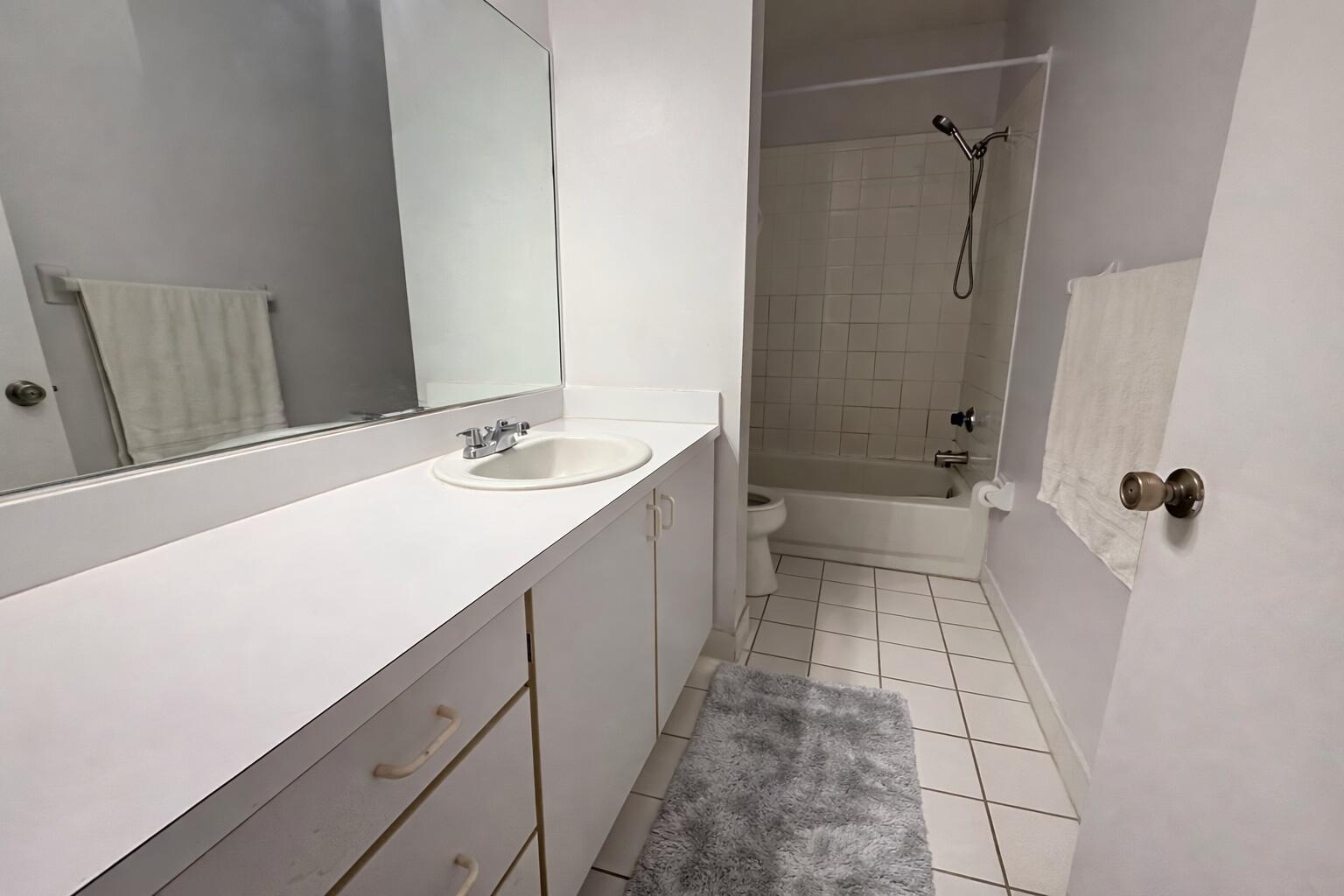 CORAL SPRINGS COUNTRY CLUB - Residential