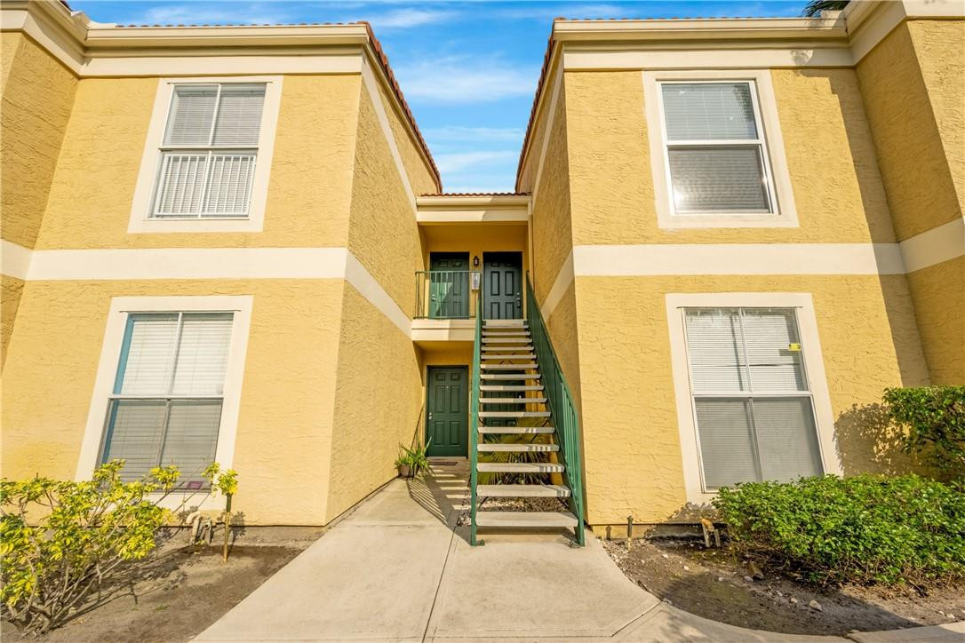 SAVANNAH AT RIVERSIDE CONDO - Residential Lease